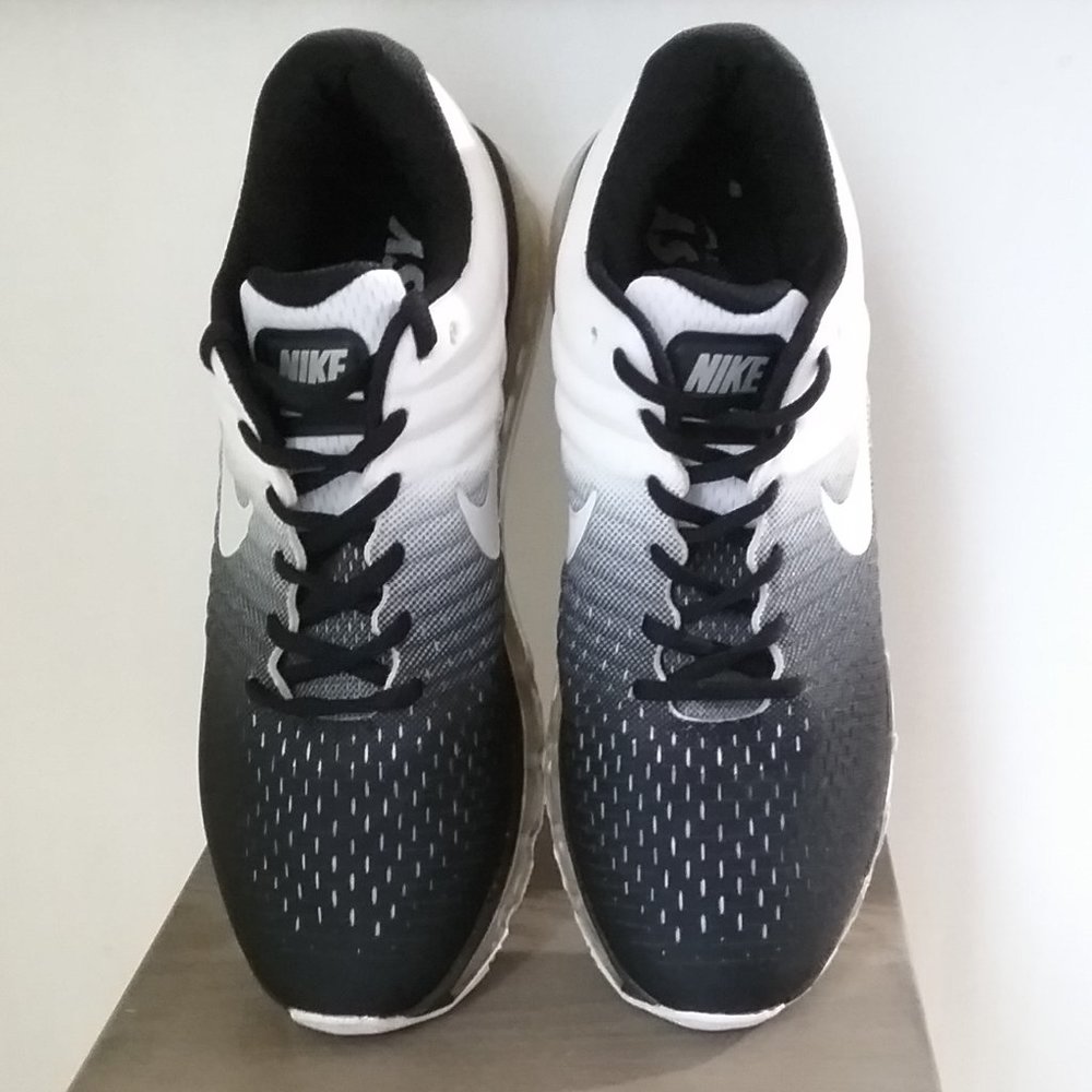 NIKE Air Max 2017 806771 Black and White